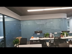 Pareti divisorie in vetro elettronico per centri commerciali